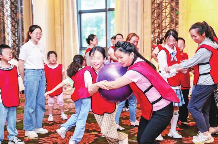 专家团 让孩子平安成长